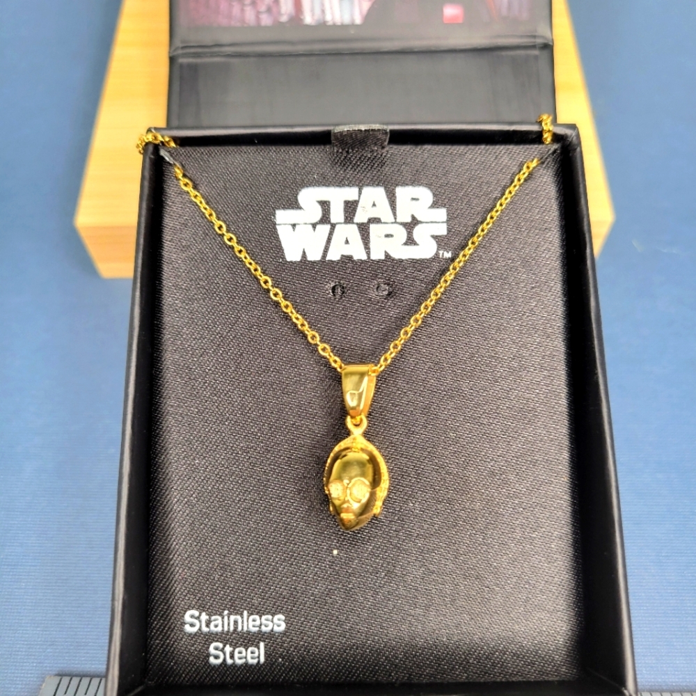 Star Wars 3D C-3PO Droid IP Gold Tone Pendant Necklace